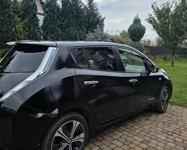 Черный Ниссан Лиф, объемом двигателя 0 л и пробегом 221 тыс. км за 3800 $, фото 3 на Automoto.ua