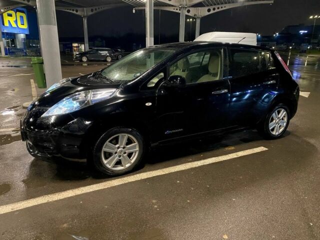 Черный Ниссан Лиф, объемом двигателя 0 л и пробегом 150 тыс. км за 3800 $, фото 1 на Automoto.ua