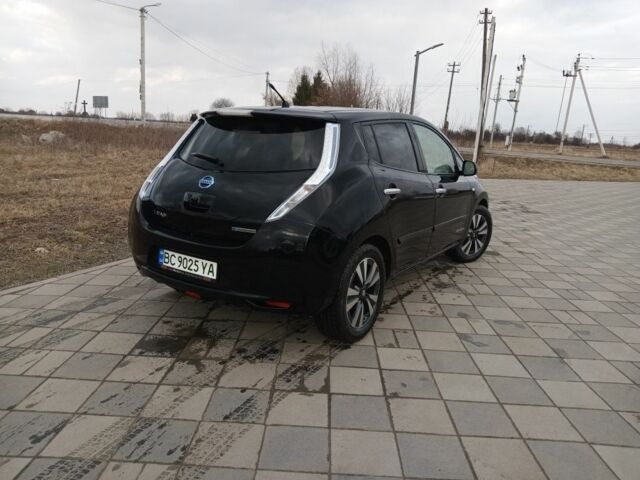 Чорний Ніссан Ліф, об'ємом двигуна 0 л та пробігом 132 тис. км за 4900 $, фото 3 на Automoto.ua