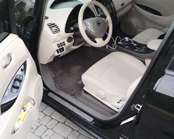 Черный Ниссан Лиф, объемом двигателя 0 л и пробегом 118 тыс. км за 4399 $, фото 3 на Automoto.ua