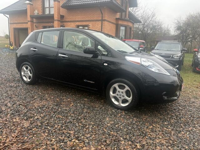 Черный Ниссан Лиф, объемом двигателя 0 л и пробегом 97 тыс. км за 4000 $, фото 10 на Automoto.ua