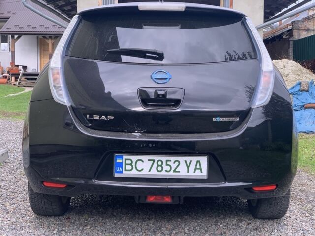 Чорний Ніссан Ліф, об'ємом двигуна 0 л та пробігом 87 тис. км за 5500 $, фото 1 на Automoto.ua