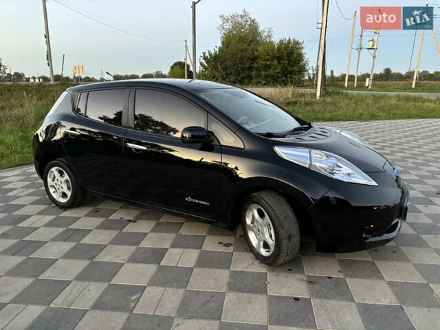 Черный Ниссан Лиф, объемом двигателя 0 л и пробегом 98 тыс. км за 5600 $, фото 3 на Automoto.ua