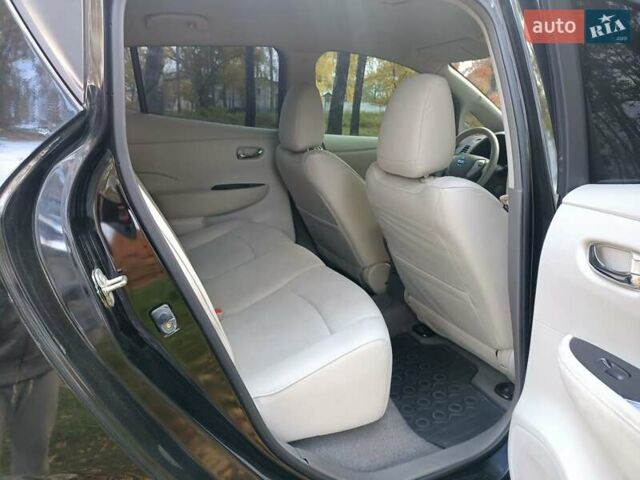 Чорний Ніссан Ліф, об'ємом двигуна 0 л та пробігом 159 тис. км за 4950 $, фото 14 на Automoto.ua