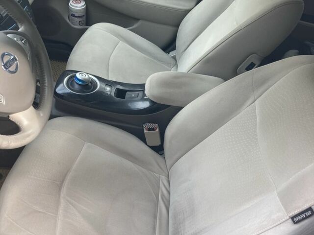 Чорний Ніссан Ліф, об'ємом двигуна 0 л та пробігом 105 тис. км за 5000 $, фото 6 на Automoto.ua