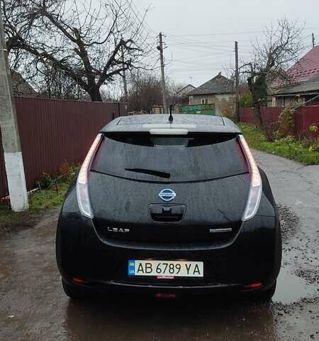 Черный Ниссан Лиф, объемом двигателя 0 л и пробегом 200 тыс. км за 4000 $, фото 2 на Automoto.ua