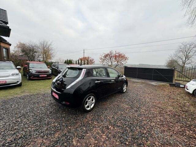 Черный Ниссан Лиф, объемом двигателя 0 л и пробегом 97 тыс. км за 4000 $, фото 4 на Automoto.ua