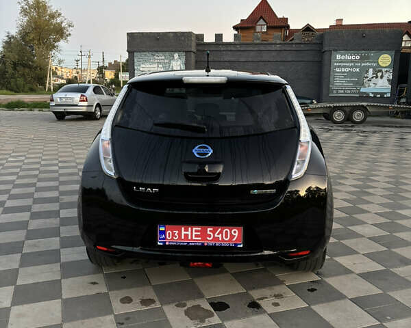 Черный Ниссан Лиф, объемом двигателя 0 л и пробегом 98 тыс. км за 5600 $, фото 7 на Automoto.ua