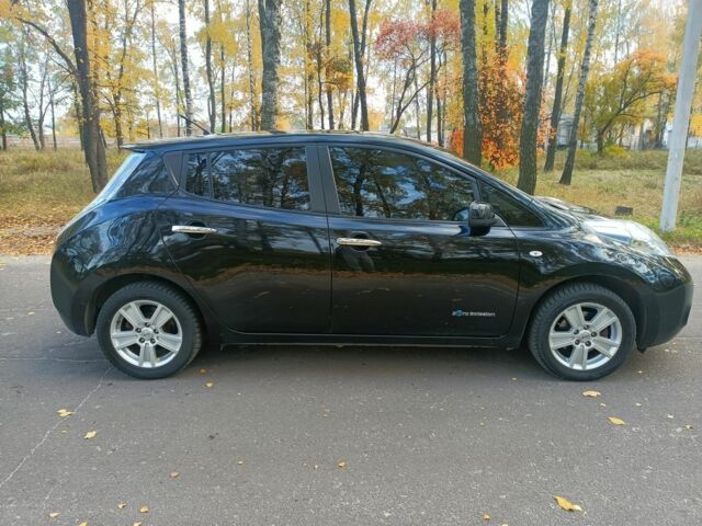 Чорний Ніссан Ліф, об'ємом двигуна 0 л та пробігом 159 тис. км за 4950 $, фото 5 на Automoto.ua