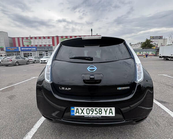 Черный Ниссан Лиф, объемом двигателя 0 л и пробегом 117 тыс. км за 6300 $, фото 5 на Automoto.ua