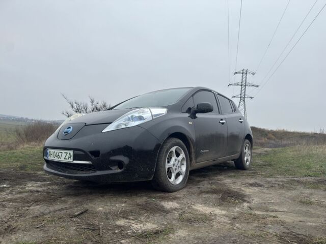 Черный Ниссан Лиф, объемом двигателя 0 л и пробегом 127 тыс. км за 3300 $, фото 2 на Automoto.ua