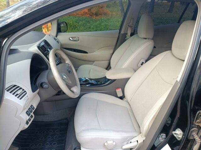 Чорний Ніссан Ліф, об'ємом двигуна 0 л та пробігом 159 тис. км за 4950 $, фото 11 на Automoto.ua