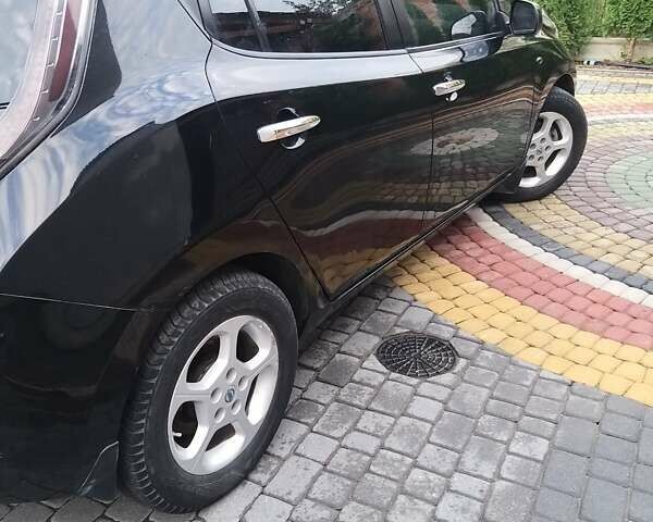 Черный Ниссан Лиф, объемом двигателя 0 л и пробегом 118 тыс. км за 4399 $, фото 33 на Automoto.ua