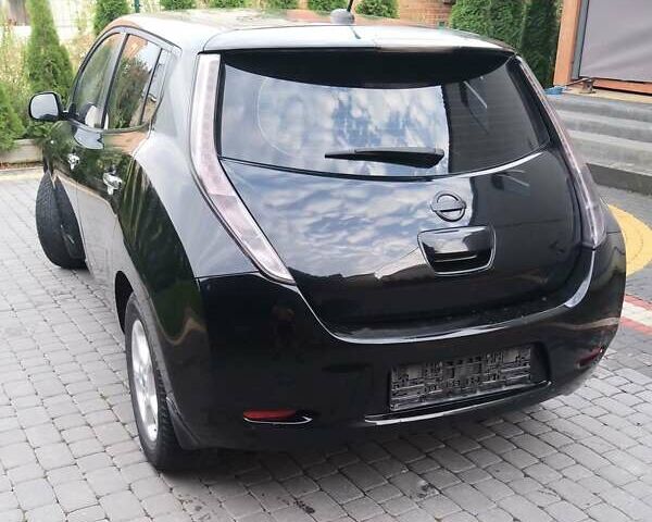 Черный Ниссан Лиф, объемом двигателя 0 л и пробегом 118 тыс. км за 4399 $, фото 2 на Automoto.ua