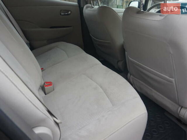 Черный Ниссан Лиф, объемом двигателя 0 л и пробегом 121 тыс. км за 4333 $, фото 42 на Automoto.ua