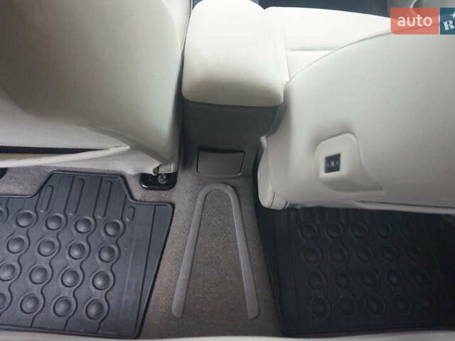 Черный Ниссан Лиф, объемом двигателя 0 л и пробегом 121 тыс. км за 4333 $, фото 48 на Automoto.ua