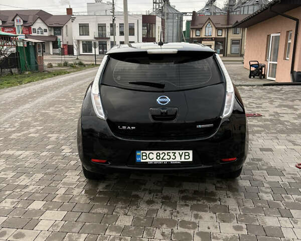 Чорний Ніссан Ліф, об'ємом двигуна 0 л та пробігом 153 тис. км за 4300 $, фото 5 на Automoto.ua