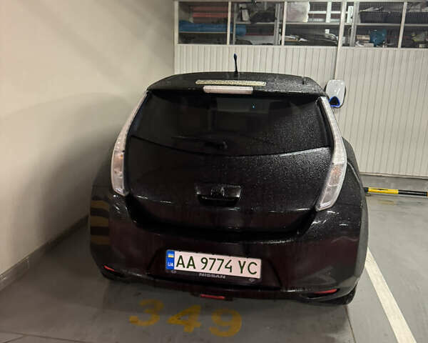 Черный Ниссан Лиф, объемом двигателя 0 л и пробегом 178 тыс. км за 5900 $, фото 1 на Automoto.ua