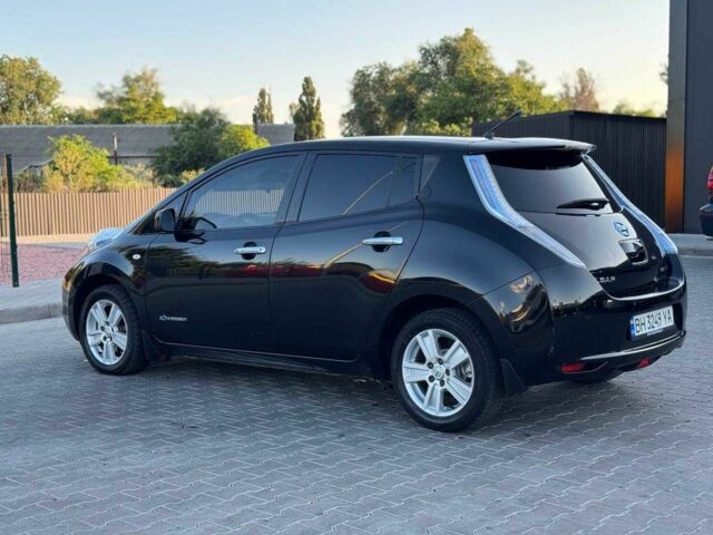 Чорний Ніссан Ліф, об'ємом двигуна 0 л та пробігом 129 тис. км за 5600 $, фото 11 на Automoto.ua
