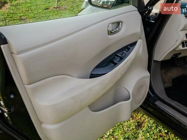 Чорний Ніссан Ліф, об'ємом двигуна 0 л та пробігом 134 тис. км за 6100 $, фото 11 на Automoto.ua