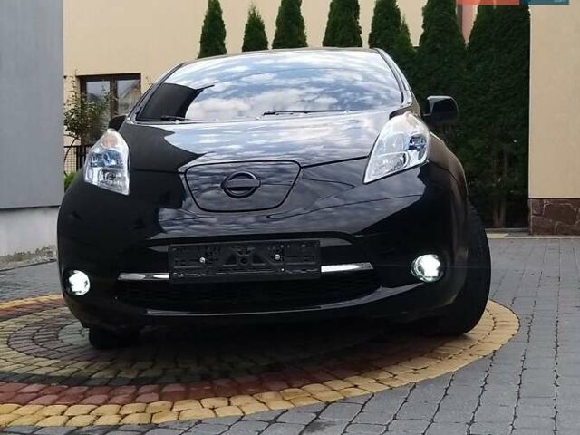 Черный Ниссан Лиф, объемом двигателя 0 л и пробегом 118 тыс. км за 4399 $, фото 14 на Automoto.ua