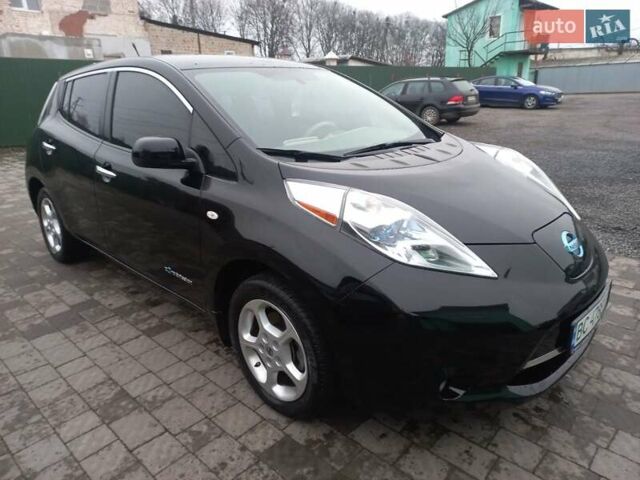 Черный Ниссан Лиф, объемом двигателя 0 л и пробегом 84 тыс. км за 4500 $, фото 1 на Automoto.ua