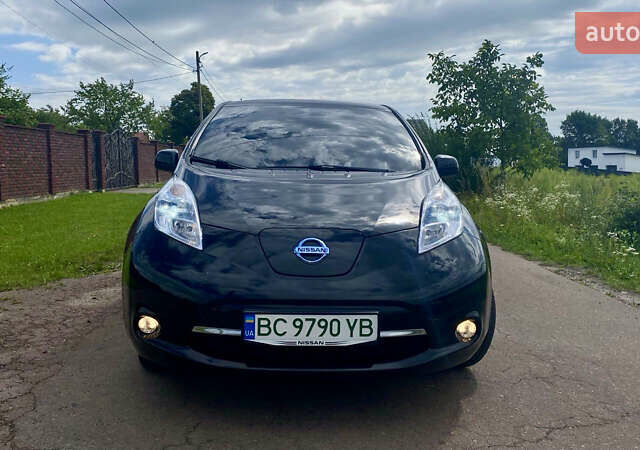 Чорний Ніссан Ліф, об'ємом двигуна 0 л та пробігом 107 тис. км за 5800 $, фото 3 на Automoto.ua
