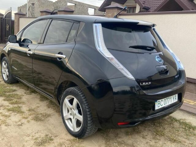 Черный Ниссан Лиф, объемом двигателя 0 л и пробегом 114 тыс. км за 5200 $, фото 2 на Automoto.ua