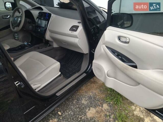 Черный Ниссан Лиф, объемом двигателя 0 л и пробегом 157 тыс. км за 4700 $, фото 8 на Automoto.ua