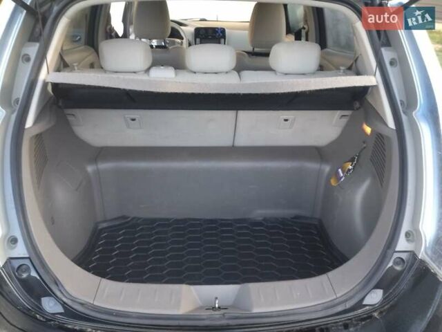 Черный Ниссан Лиф, объемом двигателя 0 л и пробегом 157 тыс. км за 4700 $, фото 13 на Automoto.ua