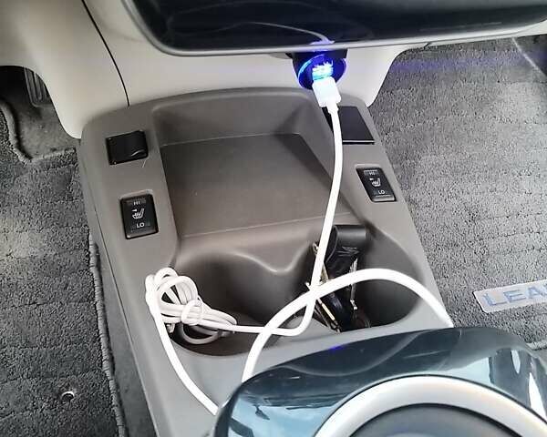 Черный Ниссан Лиф, объемом двигателя 0 л и пробегом 118 тыс. км за 4399 $, фото 24 на Automoto.ua