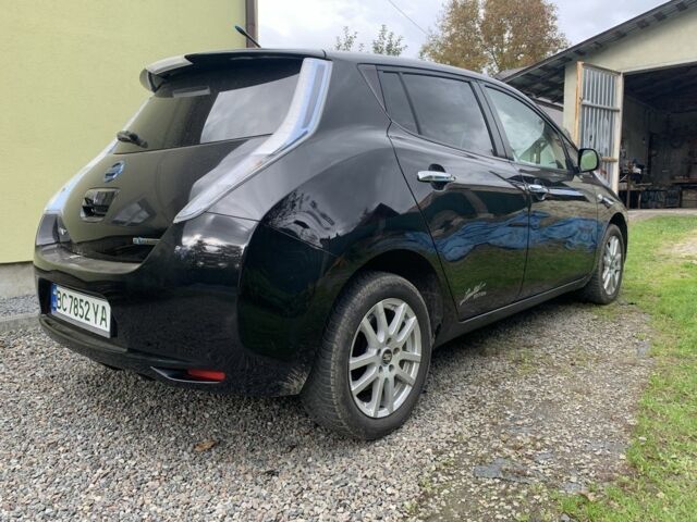 Чорний Ніссан Ліф, об'ємом двигуна 0 л та пробігом 87 тис. км за 5500 $, фото 5 на Automoto.ua