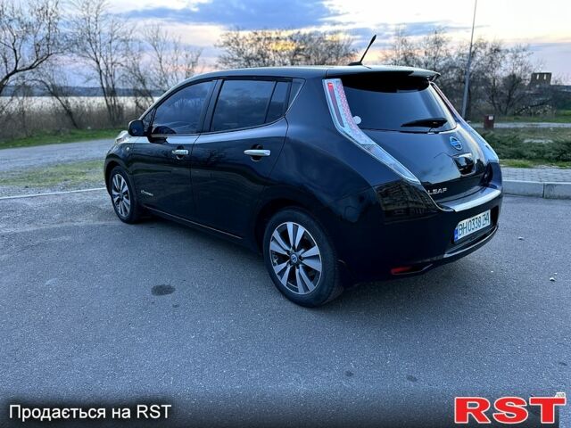 Черный Ниссан Лиф, объемом двигателя 80 л и пробегом 249 тыс. км за 6300 $, фото 6 на Automoto.ua