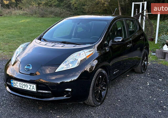 Чорний Ніссан Ліф, об'ємом двигуна 0 л та пробігом 179 тис. км за 5500 $, фото 20 на Automoto.ua