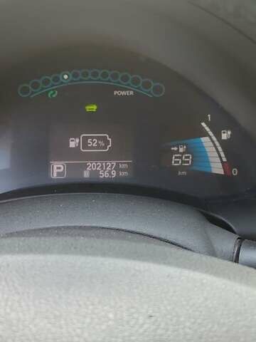 Черный Ниссан Лиф, объемом двигателя 0 л и пробегом 202 тыс. км за 6100 $, фото 7 на Automoto.ua