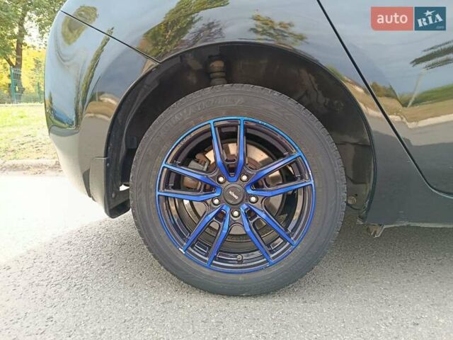 Черный Ниссан Лиф, объемом двигателя 0 л и пробегом 108 тыс. км за 8900 $, фото 1 на Automoto.ua