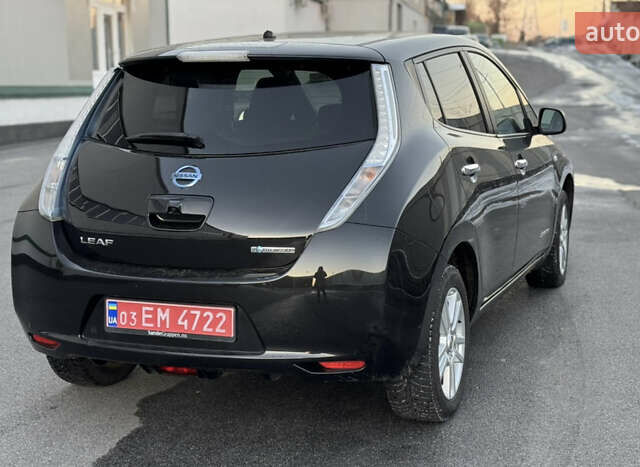 Черный Ниссан Лиф, объемом двигателя 0 л и пробегом 98 тыс. км за 7200 $, фото 6 на Automoto.ua