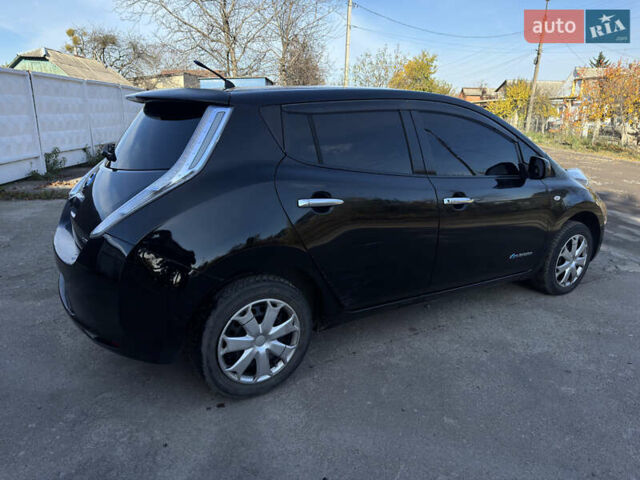 Черный Ниссан Лиф, объемом двигателя 0 л и пробегом 127 тыс. км за 3850 $, фото 4 на Automoto.ua
