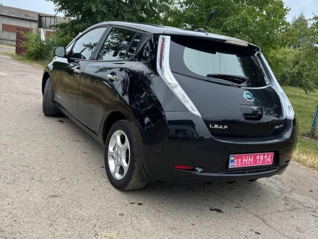 Черный Ниссан Лиф, объемом двигателя 0 л и пробегом 141 тыс. км за 6400 $, фото 7 на Automoto.ua