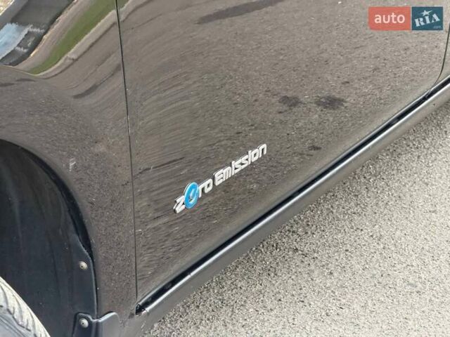 Чорний Ніссан Ліф, об'ємом двигуна 0 л та пробігом 118 тис. км за 7500 $, фото 9 на Automoto.ua