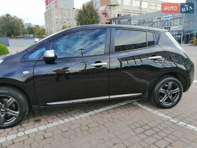 Черный Ниссан Лиф, объемом двигателя 0 л и пробегом 146 тыс. км за 7900 $, фото 31 на Automoto.ua