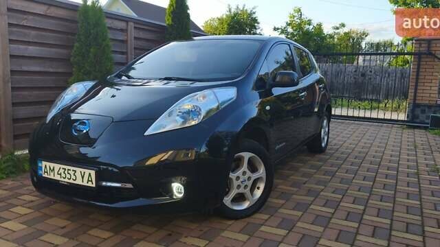 Чорний Ніссан Ліф, об'ємом двигуна 0 л та пробігом 132 тис. км за 7800 $, фото 2 на Automoto.ua