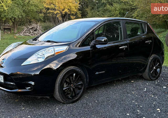 Чорний Ніссан Ліф, об'ємом двигуна 0 л та пробігом 179 тис. км за 5500 $, фото 4 на Automoto.ua