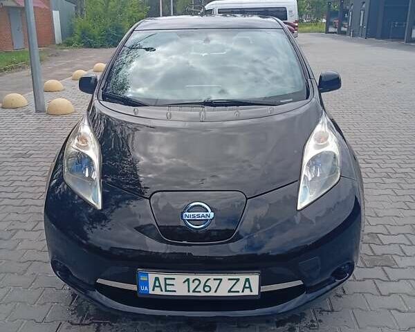 Чорний Ніссан Ліф, об'ємом двигуна 0 л та пробігом 229 тис. км за 5500 $, фото 6 на Automoto.ua