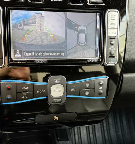 Черный Ниссан Лиф, объемом двигателя 0 л и пробегом 142 тыс. км за 6250 $, фото 15 на Automoto.ua