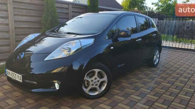 Чорний Ніссан Ліф, об'ємом двигуна 0 л та пробігом 132 тис. км за 7800 $, фото 3 на Automoto.ua