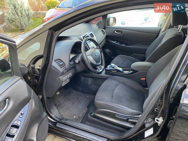 Ниссан Лиф 2013 в Черновцах на Automoto.ua Черный Ниссан Лиф, объемом двигателя 0 л и пробегом 67 тыс. км за 6590 $, фото 8 на Automoto.ua
