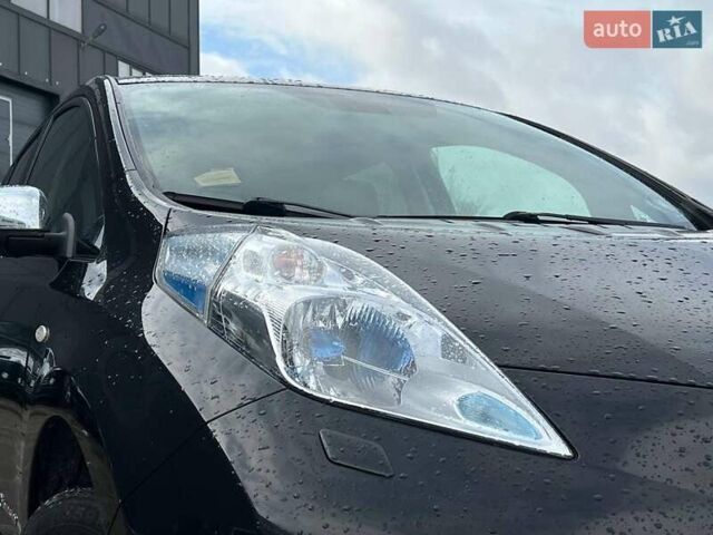 Ниссан Лиф 2013 в Львове на Automoto.ua Черный Ниссан Лиф, объемом двигателя 0 л и пробегом 117 тыс. км за 6980 $, фото 12 на Automoto.ua