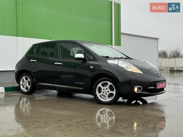 Черный Ниссан Лиф, объемом двигателя 0 л и пробегом 134 тыс. км за 6800 $, фото 3 на Automoto.ua