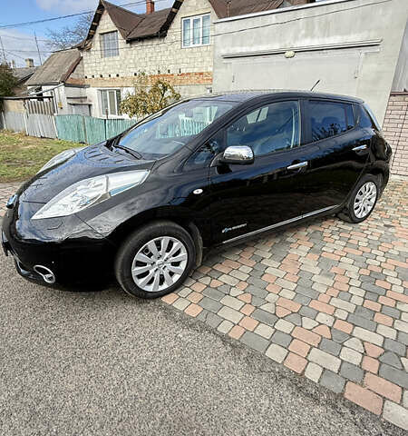 Черный Ниссан Лиф, объемом двигателя 0 л и пробегом 142 тыс. км за 6250 $, фото 12 на Automoto.ua